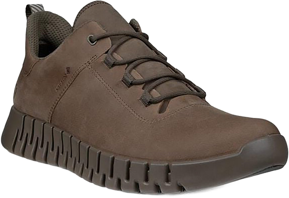 Quarter turn view Men&